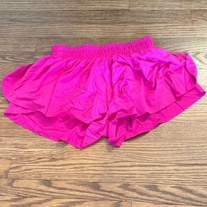Suzette Kids Vibrant Pink Ruffled Shorts Size Medium